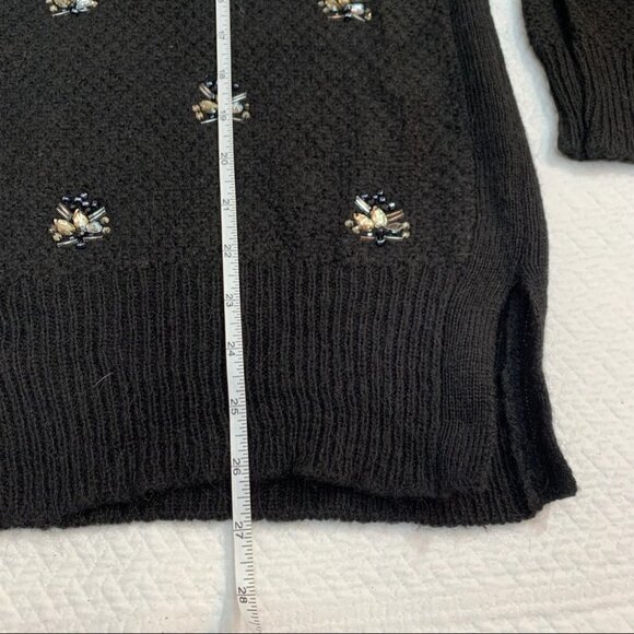 DKNY🖤JEWEL Embellished Black Jewel Neck Sweater Size Small - Picture 8 of 11